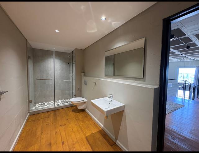 2 BEDROOM APARTMENT TO LET IN BALLITO CENTRAL